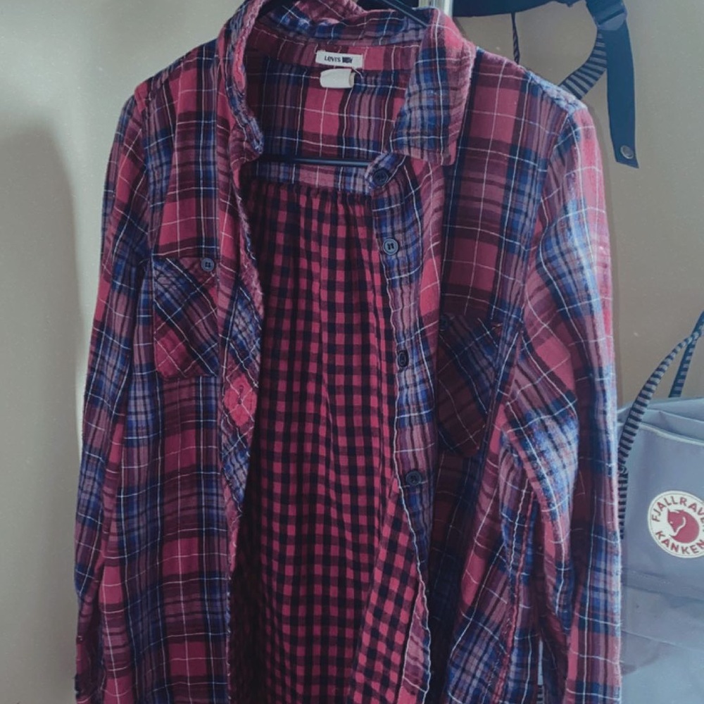 Levi’s flannel